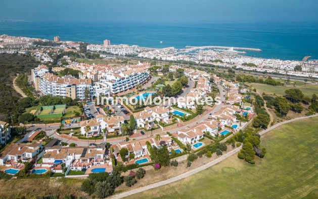 Resale - Apartment - Manilva - La Duquesa
