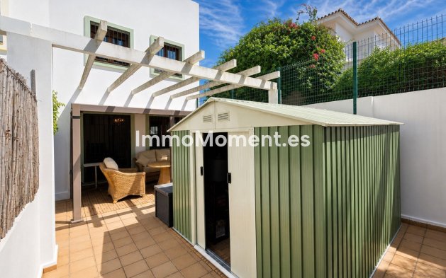 Resale - Villa - Manilva - La Duquesa
