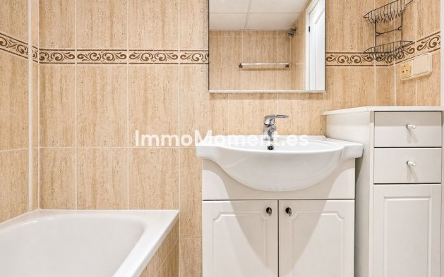 Resale - Villa - Manilva - La Duquesa