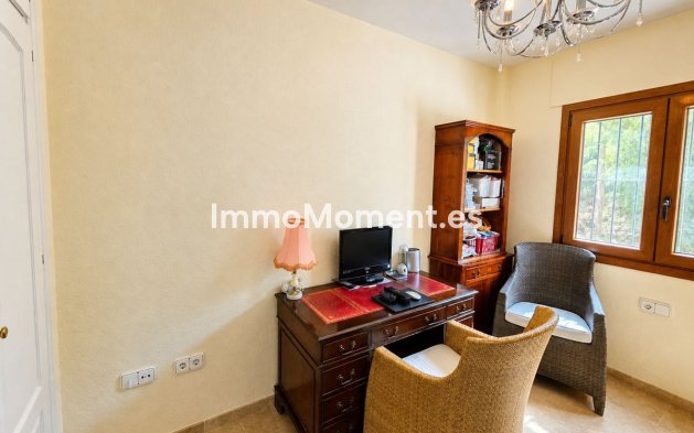 Resale - Villa - Manilva - La Duquesa