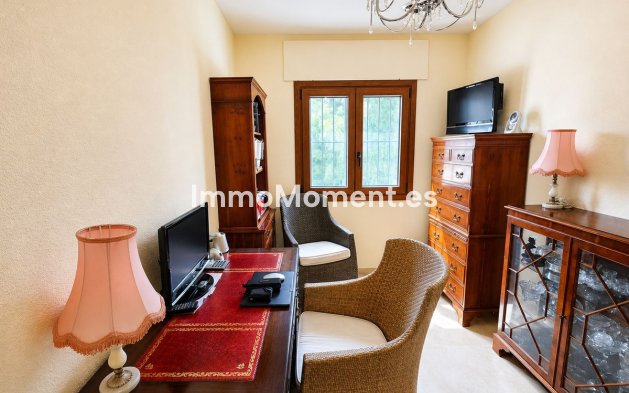 Resale - Villa - Manilva - La Duquesa