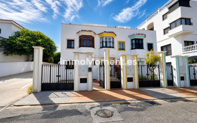 Resale - Villa - Manilva - La Duquesa