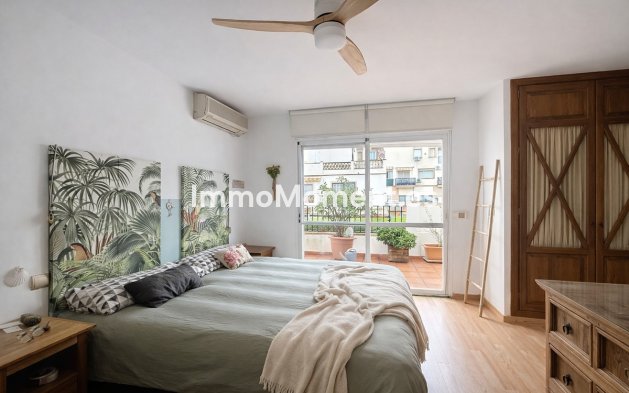Bestaande woning - Geschakelde woning - Estepona  - Estepona Centro