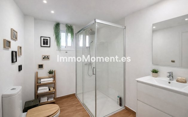 Bestaande woning - Geschakelde woning - Estepona  - Estepona Centro