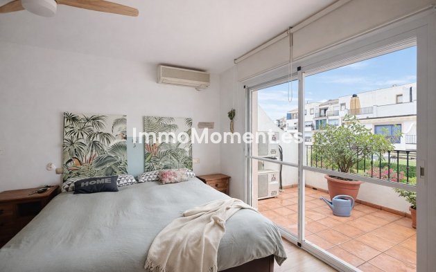 Bestaande woning - Geschakelde woning - Estepona  - Estepona Centro