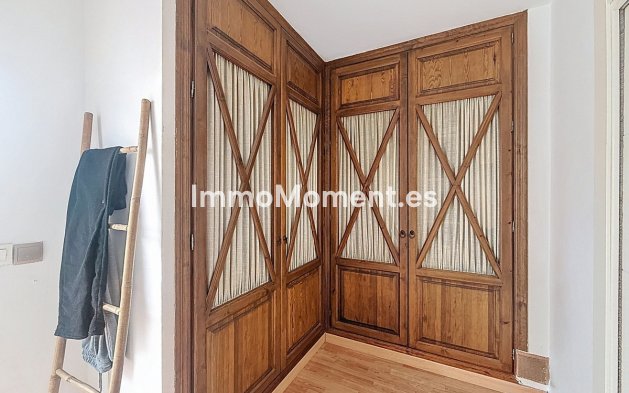 Bestaande woning - Geschakelde woning - Estepona  - Estepona Centro