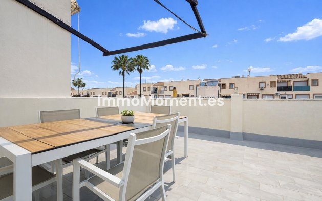 Bestaande woning - Geschakelde woning - Estepona  - Estepona Centro
