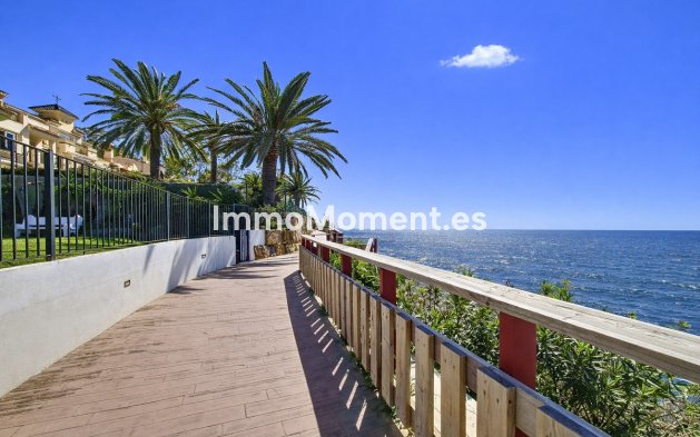 Bestaande woning - Geschakelde woning - Estepona  - Estepona Centro