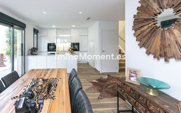 Bestaande woning - Vrijstaande villa - Los Montesinos - Los Montesinos Centro