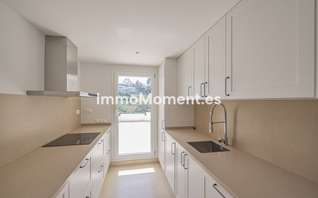 Reventa - Apartamento - Marbella - Nueva Andalucía