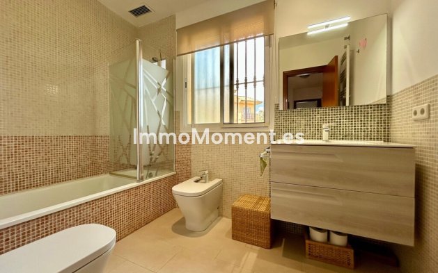 Wiederverkauf - Villa - Estepona  - Estepona Centro