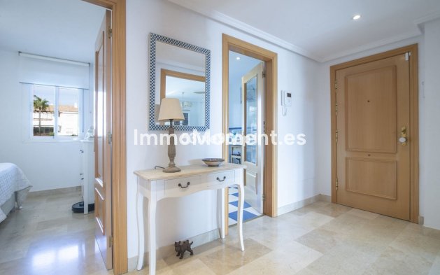 Wiederverkauf - Wohnung - Estepona  - Selwo
