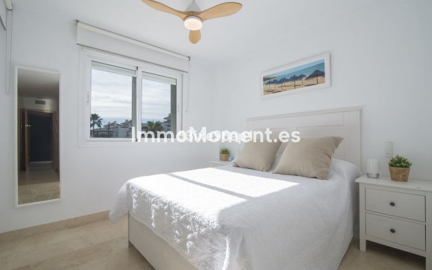 Wiederverkauf - Wohnung - Estepona  - Selwo