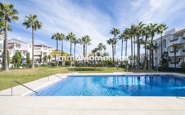 Wiederverkauf - Wohnung - Estepona  - Selwo