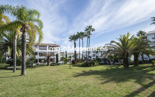 Wiederverkauf - Wohnung - Estepona  - Selwo