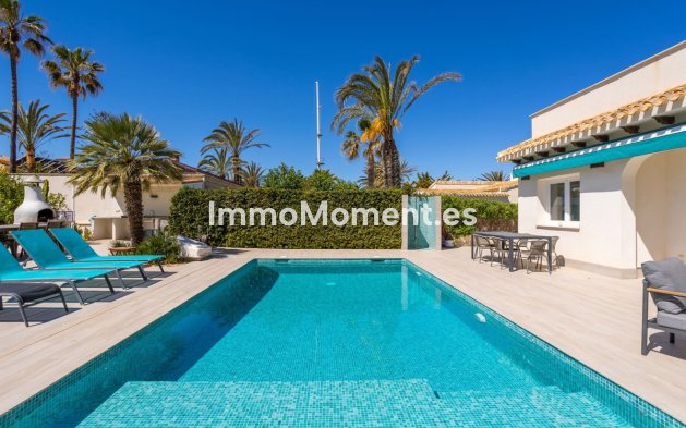 Wiederverkauf - Freistehende Villa - Orihuela - Playa Flamenca