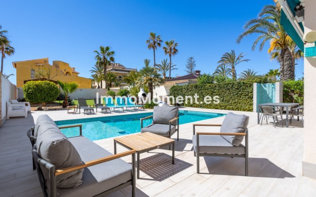 Wiederverkauf - Freistehende Villa - Orihuela - Playa Flamenca