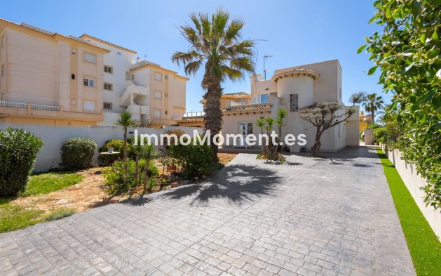 Wiederverkauf - Freistehende Villa - Orihuela - Playa Flamenca