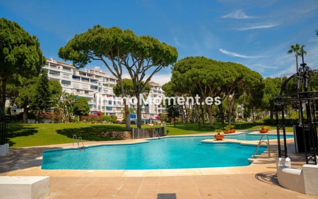 Resale - Apartment - Marbella - Puerto Banús