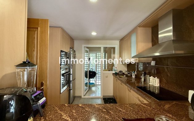Reventa - Villa independiente - Estepona  - Costalita