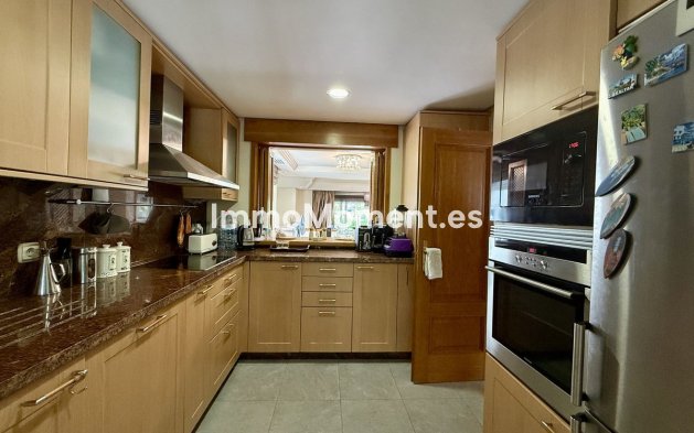Reventa - Villa independiente - Estepona  - Costalita
