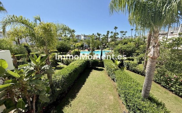 Reventa - Villa independiente - Estepona  - Costalita