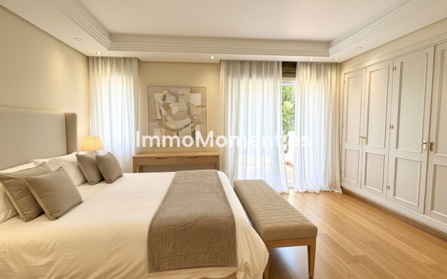 Reventa - Villa independiente - Estepona  - Costalita