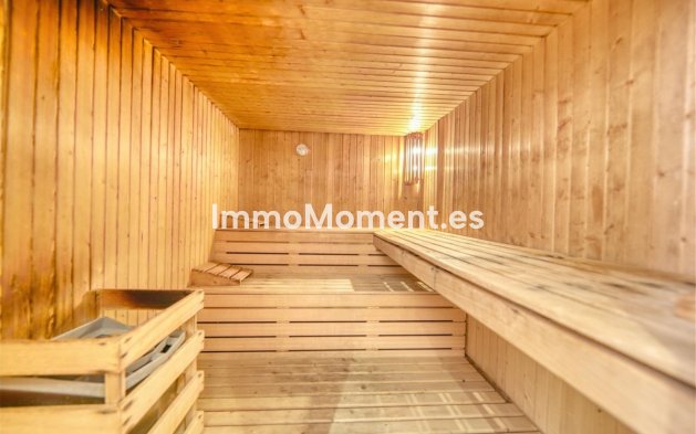 Resale - Apartment - Marbella - Puerto Banús