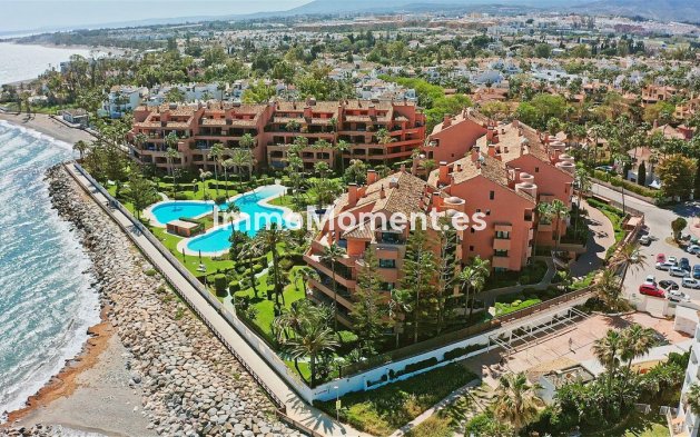 Resale - Apartment - Marbella - Puerto Banús