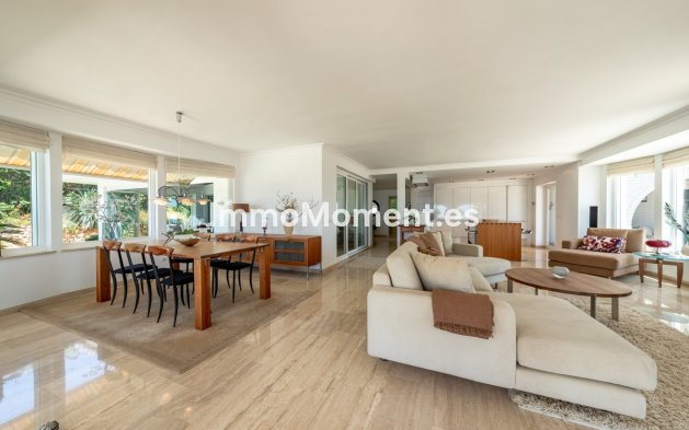 Resale - Detached villa - Benalmadena - Benalmadena Centro