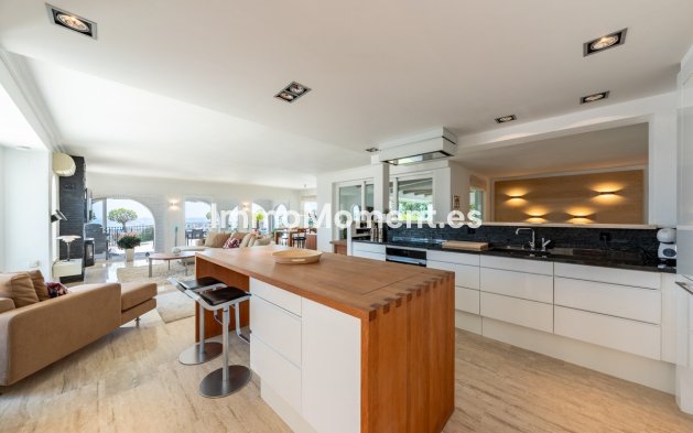 Resale - Detached villa - Benalmadena - Benalmadena Centro
