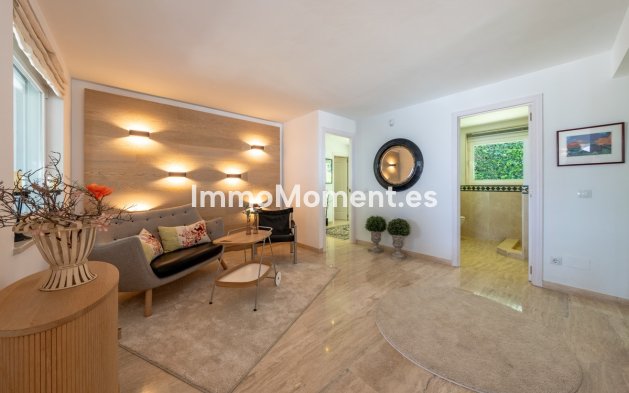 Resale - Detached villa - Benalmadena - Benalmadena Centro
