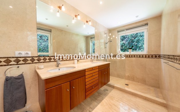 Resale - Detached villa - Benalmadena - Benalmadena Centro