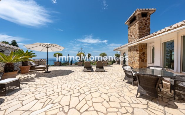 Resale - Detached villa - Benalmadena - Benalmadena Centro