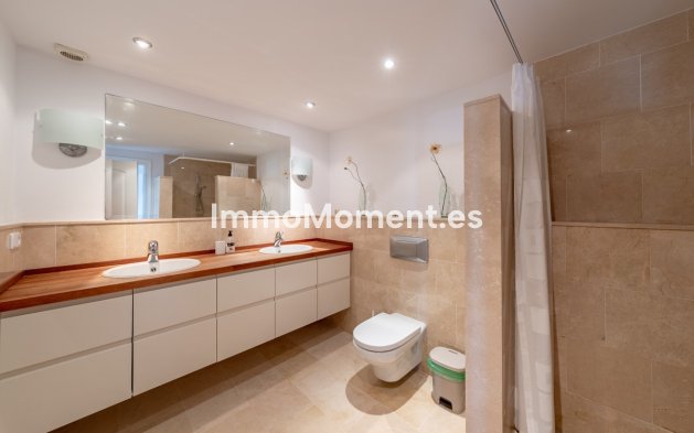 Resale - Detached villa - Benalmadena - Benalmadena Centro