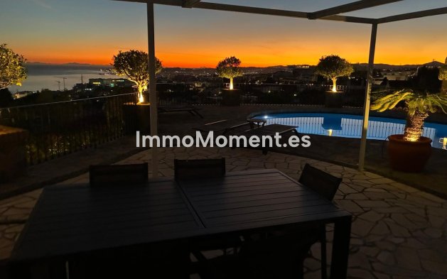 Resale - Detached villa - Benalmadena - Benalmadena Centro