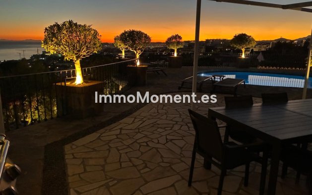 Resale - Detached villa - Benalmadena - Benalmadena Centro