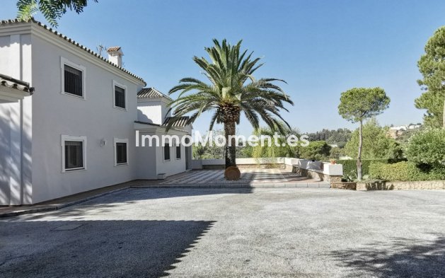 Reventa - Villa independiente - Estepona  - Estepona Centro