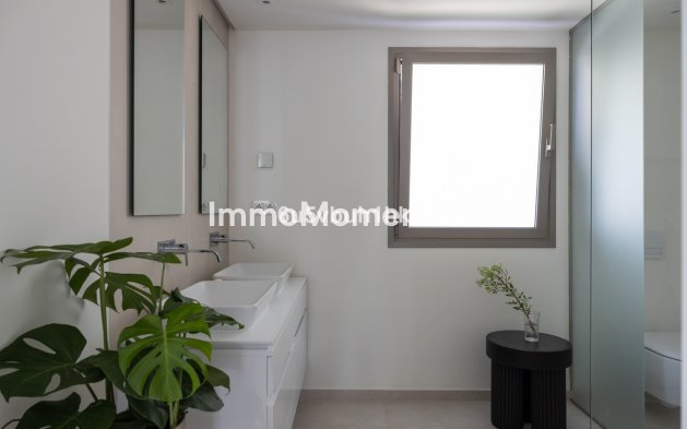Wiederverkauf - Wohnung - Marbella - Nueva Andalucía