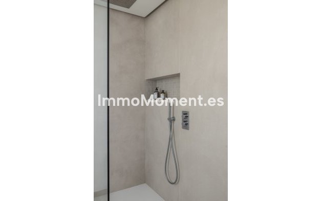 Wiederverkauf - Wohnung - Marbella - Nueva Andalucía