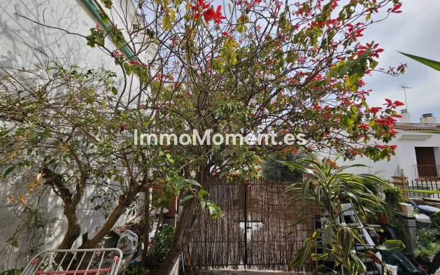 Bestaande woning - Vrijstaande villa - Estepona  - Estepona Centro