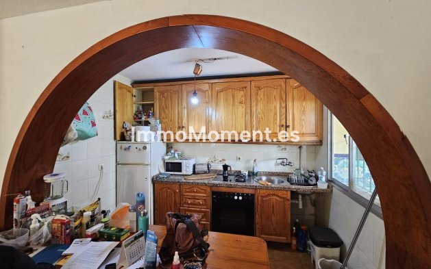 Bestaande woning - Vrijstaande villa - Estepona  - Estepona Centro