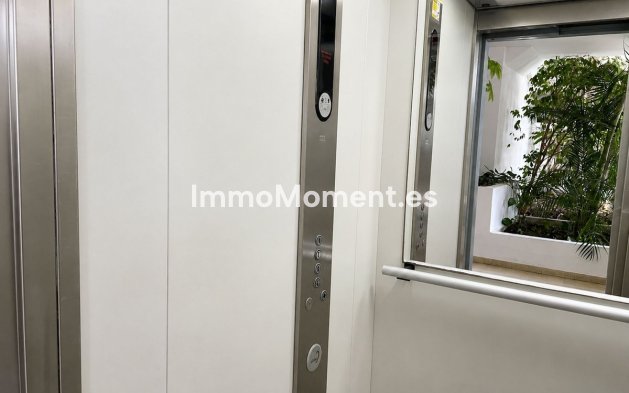 Resale - Apartment - Benalmadena - Benalmadena Centro