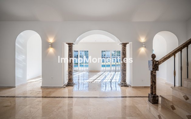 Wiederverkauf - Freistehende Villa - Marbella - Nueva Andalucía