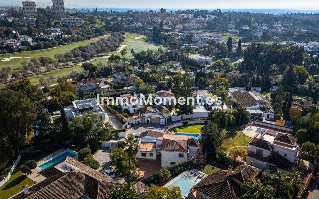 Wiederverkauf - Freistehende Villa - Marbella - Nueva Andalucía