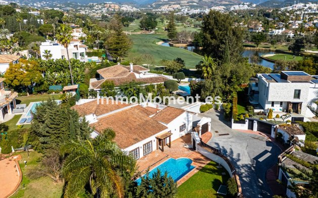 Wiederverkauf - Freistehende Villa - Marbella - Nueva Andalucía