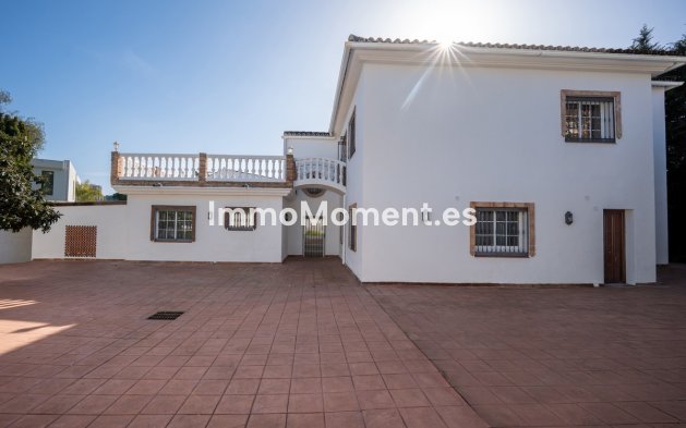 Wiederverkauf - Freistehende Villa - Marbella - Nueva Andalucía
