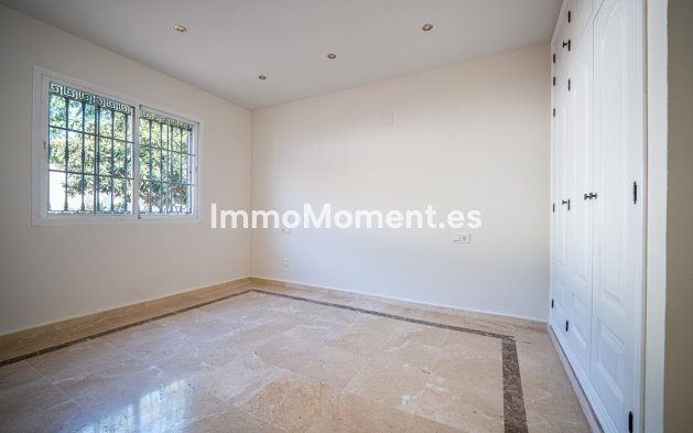 Wiederverkauf - Freistehende Villa - Marbella - Nueva Andalucía