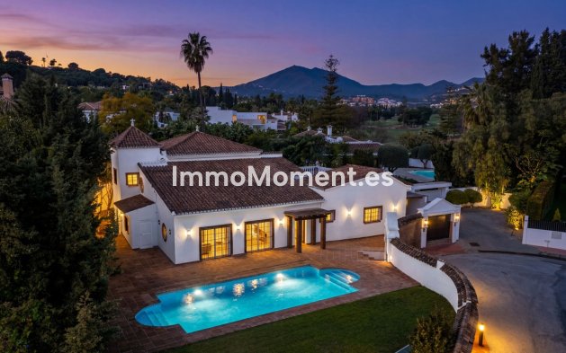 Wiederverkauf - Freistehende Villa - Marbella - Nueva Andalucía
