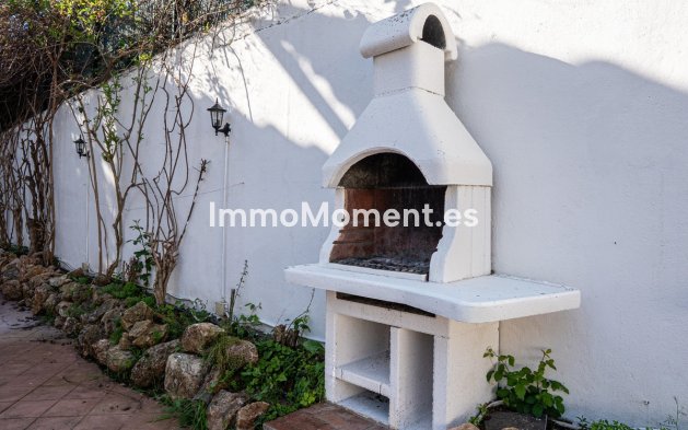 Wiederverkauf - Freistehende Villa - Marbella - Nueva Andalucía
